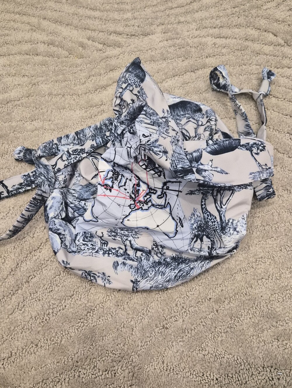 New-Dior Beauty Around the World VIP Drawstring Pouch Map Print Limited Edition - Picture 3 of 6